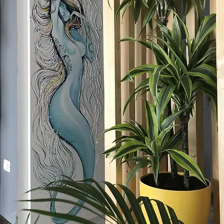 Mica Sirena Apartment Mamaia